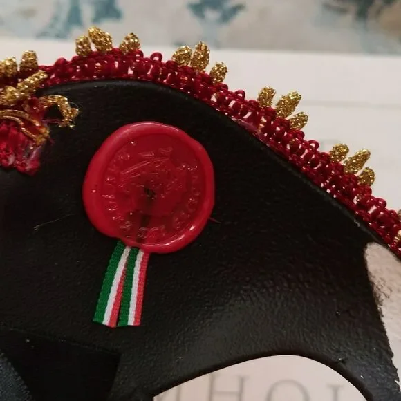 Maschera Del Galeone Hand Painted Mask Pier 1 NWT/small flaw - Picture 10 of 14